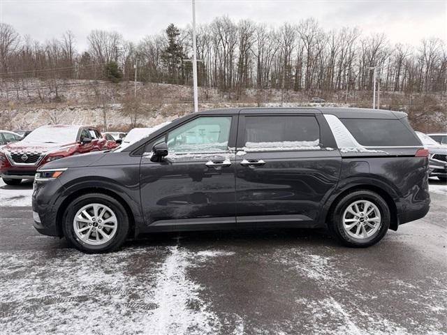 2022 Kia Carnival MPV LX Seat Package