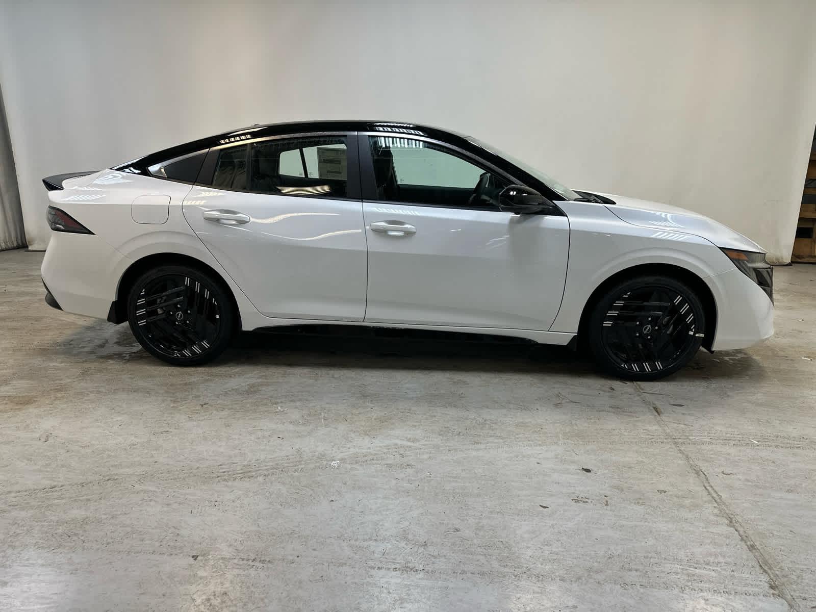 2026 Nissan Sentra SR - Photo 8