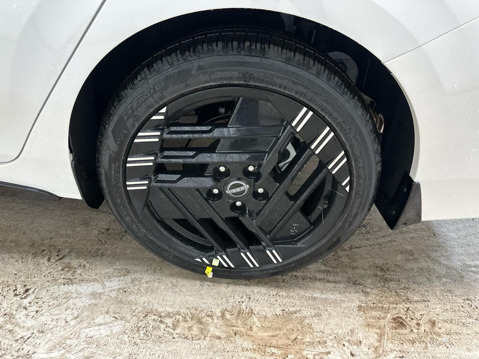 2026 Nissan Sentra SR - Photo 11