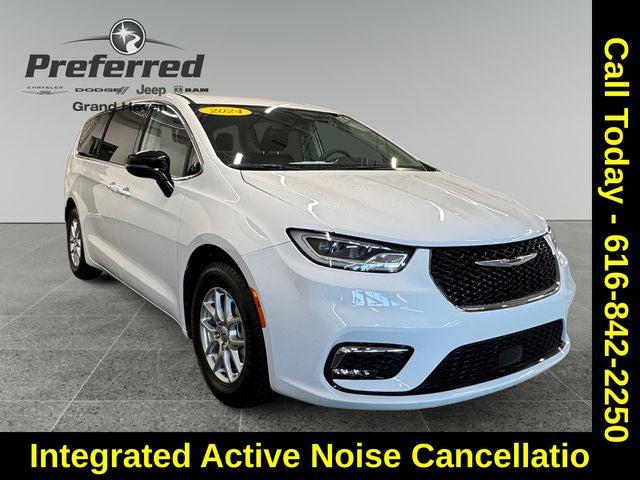 2024 Chrysler Pacifica Touring L 2024 Chrysler Pacifica Touring L