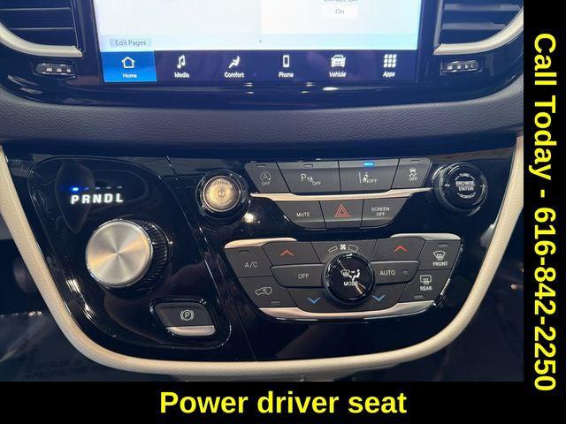 2024 Chrysler Pacifica Touring L 2024 Chrysler Pacifica Touring L