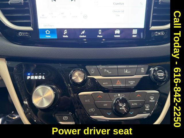 2024 Chrysler Pacifica Touring L 2024 Chrysler Pacifica Touring L