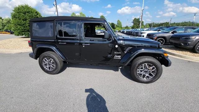 2024 Jeep Wrangler 4-Door Sahara 4x4