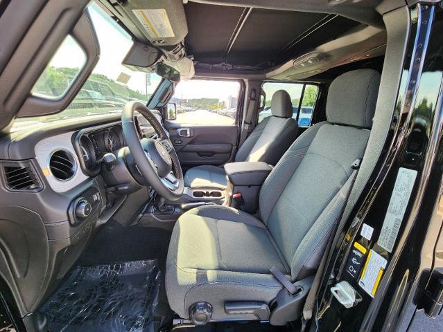 2024 Jeep Wrangler 4-Door Sahara 4x4