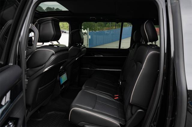2024 Jeep Grand Wagoneer L Series II 4x4