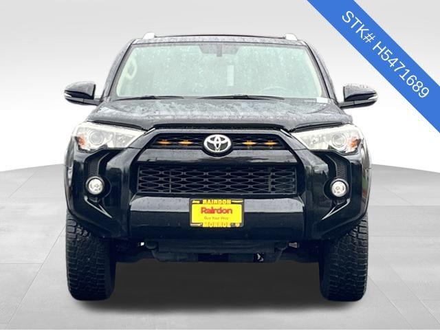 2017 Toyota 4Runner SR5 2017 Toyota 4Runner SR5