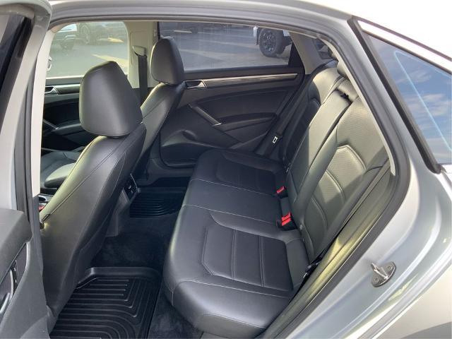 2016 Volkswagen Passat 1.8T SE