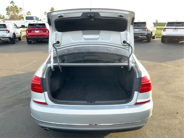 2016 Volkswagen Passat 1.8T SE