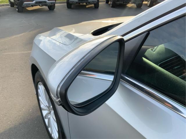 2016 Volkswagen Passat 1.8T SE