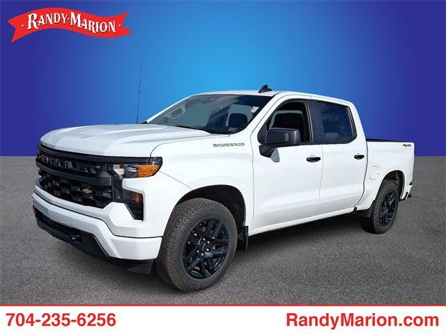 2023 Chevrolet Silverado 1500 4WD Crew Cab Short Bed Custom 2023 Chevrolet Silverado 1500 4WD Crew Cab Short Bed Custom