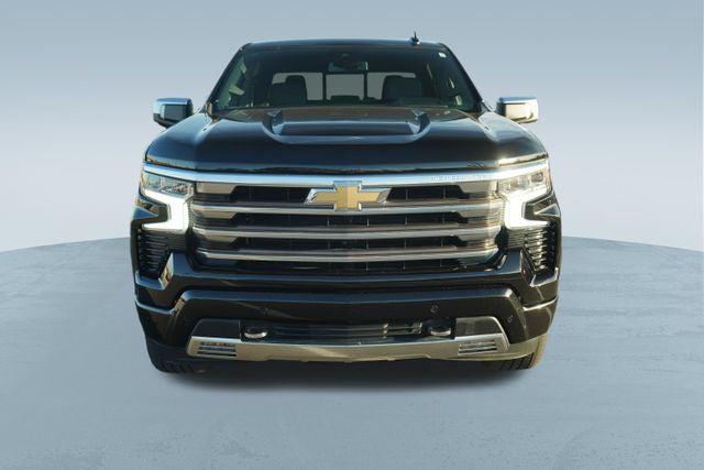 2022 Chevrolet Silverado 1500 4WD Crew Cab Short Bed High Country 2022 Chevrolet Silverado 1500 4WD Crew Cab Short Bed High Country