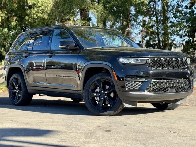 2023 Jeep Grand Cherokee Altitude 4x4