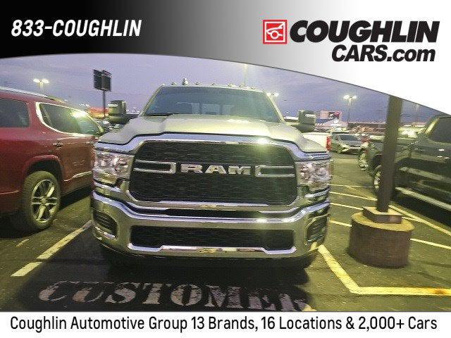 2024 RAM 2500 Tradesman Crew Cab 4x4 64 Box 2024 RAM 2500 Tradesman Crew Cab 4x4 64 Box