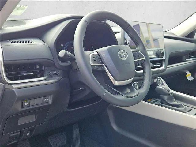 2026 Toyota Grand Highlander Hybrid XLE