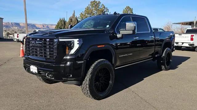 2026 GMC Sierra 2500HD Crew Cab, Standard Bed, Denali Ultimate, 4WD