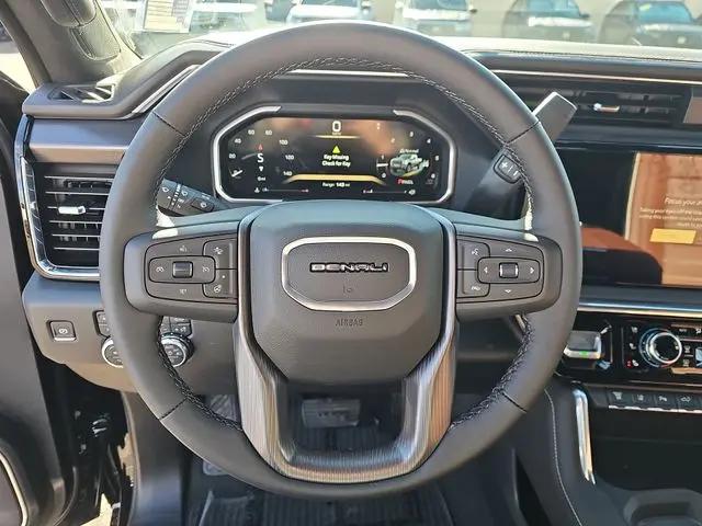 2026 GMC Sierra 2500HD Crew Cab, Standard Bed, Denali Ultimate, 4WD