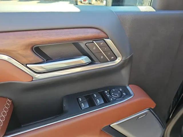 2026 GMC Sierra 2500HD Crew Cab, Standard Bed, Denali Ultimate, 4WD