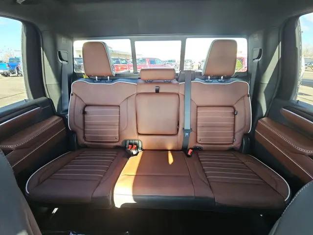 2026 GMC Sierra 2500HD Crew Cab, Standard Bed, Denali Ultimate, 4WD