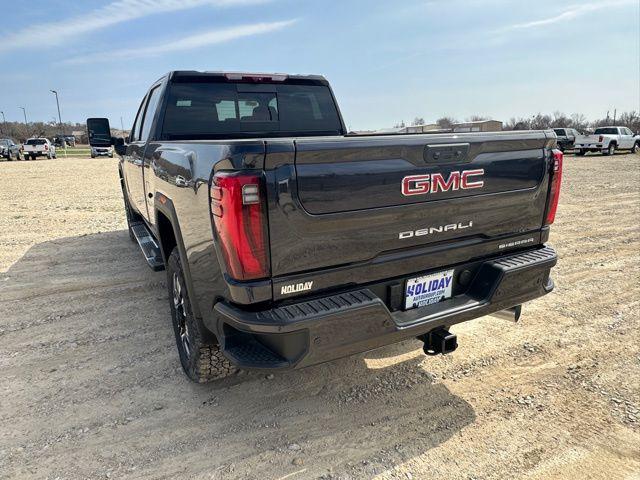 2026 GMC Sierra 2500HD Crew Cab, Standard Bed, Denali, 4WD