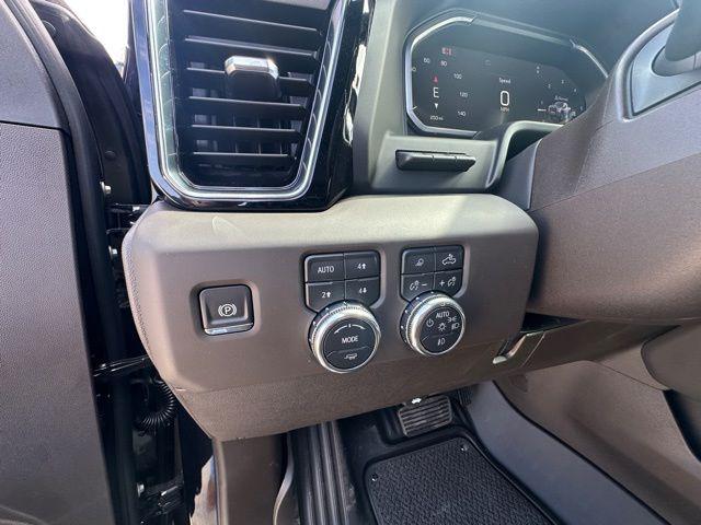2026 GMC Sierra 2500HD Crew Cab, Standard Bed, Denali, 4WD