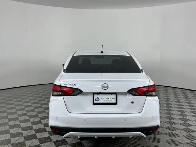 2024 Nissan Versa 1.6 S