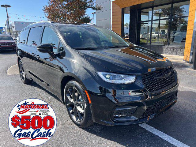 2026 Chrysler Pacifica Select for sale in Jacksonville, NC