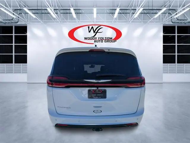 2026 Chrysler Pacifica Pinnacle