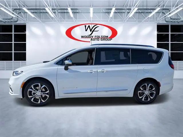 2026 Chrysler Pacifica Pinnacle