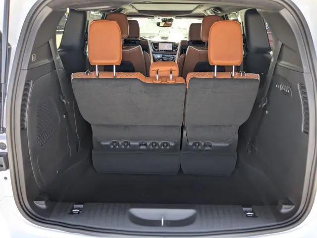 2026 Chrysler Pacifica Pinnacle