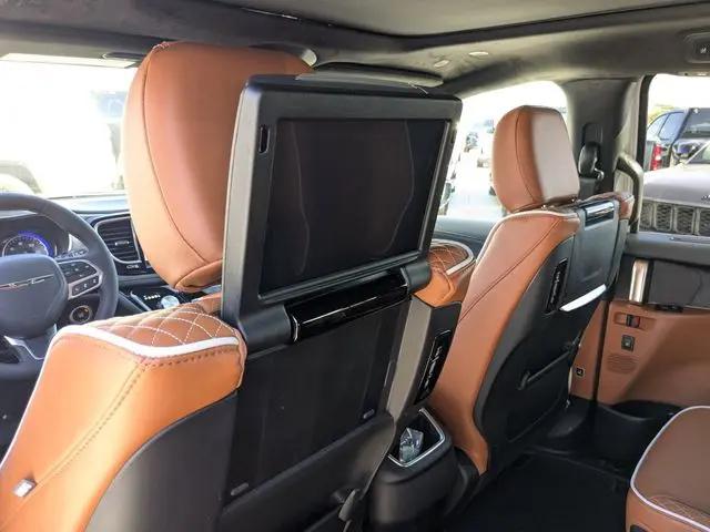 2026 Chrysler Pacifica Pinnacle