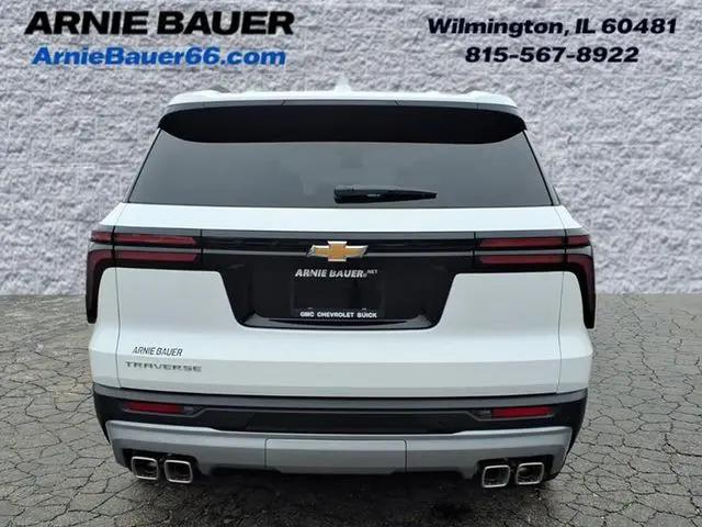 2026 Chevrolet Traverse FWD LT