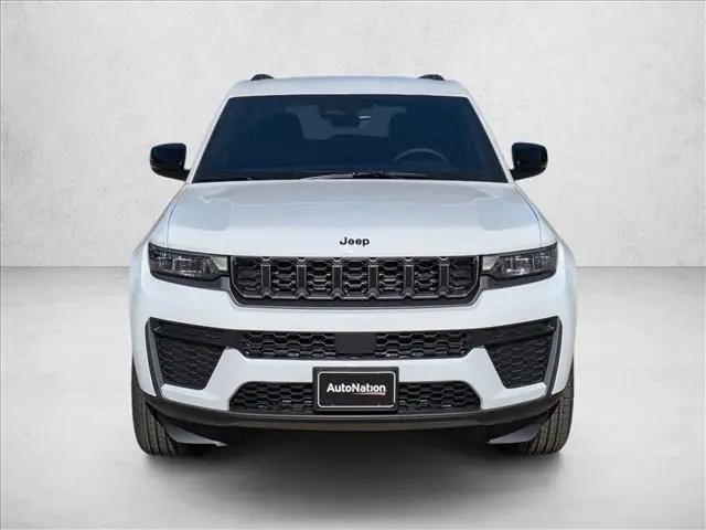 2026 Jeep Grand Cherokee Altitude 4x4