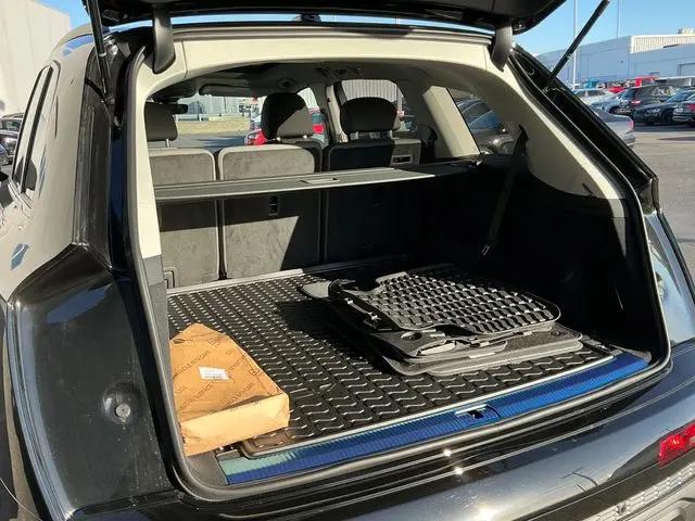2026 Audi Q7 Premium Plus TFSI quattro tiptronic