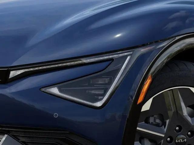 2025 Kia EV6 Light Long Range RWD
