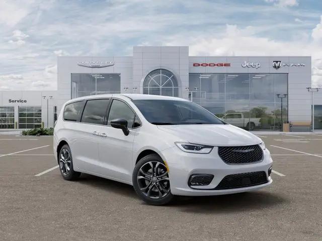 2026 Chrysler Pacifica Select AWD