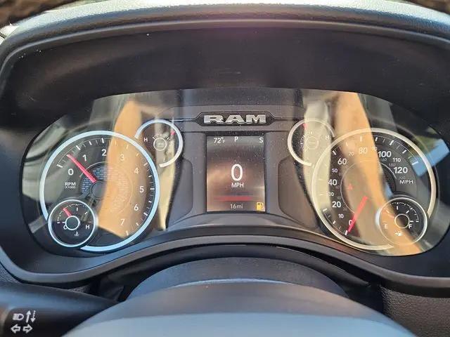 2026 Ram 1500 Big Horn Crew Cab 4x4 5'7" Box