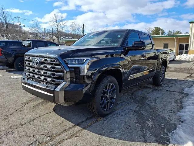 2026 Toyota Tundra Platinum CrewMax 5.5' Bed