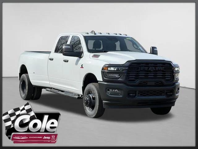 2026 RAM Ram 3500 RAM 3500 TRADESMAN CREW CAB 4X4 8 BOX