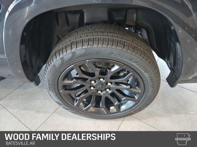 2026 Ram 1500 Limited Crew Cab 4x4 5'7" Box