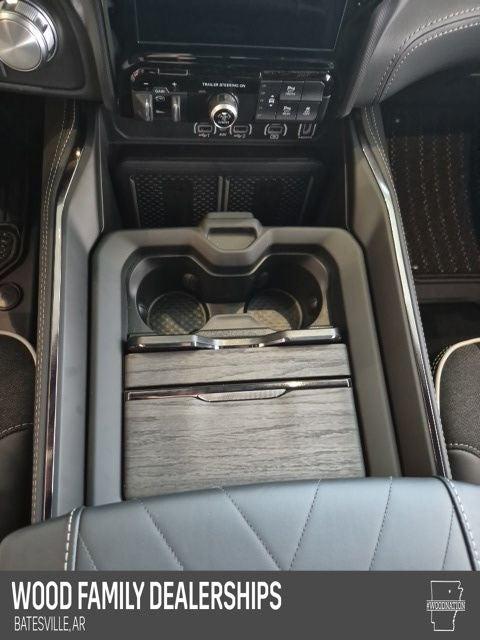 2026 Ram 1500 Limited Crew Cab 4x4 5'7" Box