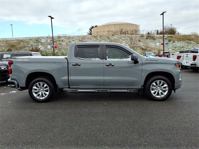 2024 Chevrolet Silverado 1500 4WD Crew Cab Short Bed Custom 2024 Chevrolet Silverado 1500 4WD Crew Cab Short Bed Custom