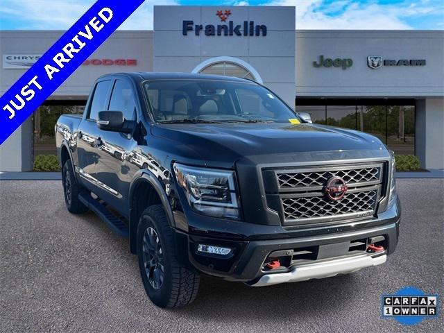 2024 Nissan TITAN Crew Cab PRO-4X 4x4