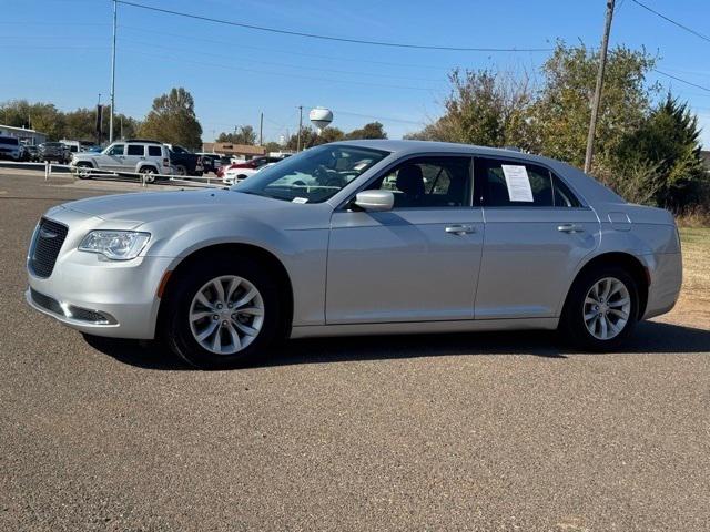 2023 Chrysler 300 Touring 2023 Chrysler 300 Touring