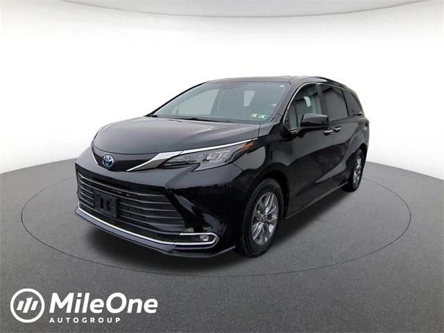 2024 Toyota Sienna XLE