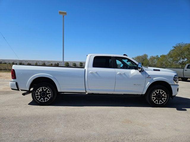2025 RAM Ram 3500 RAM 3500 LIMITED LONGHORN CREW CAB 4X4 8 BOX 2025 RAM Ram 3500 RAM 3500 LIMITED LONGHORN CREW CAB 4X4 8 BOX