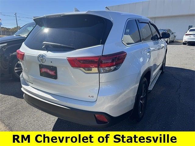 2018 Toyota Highlander LE Plus 2018 Toyota Highlander LE Plus