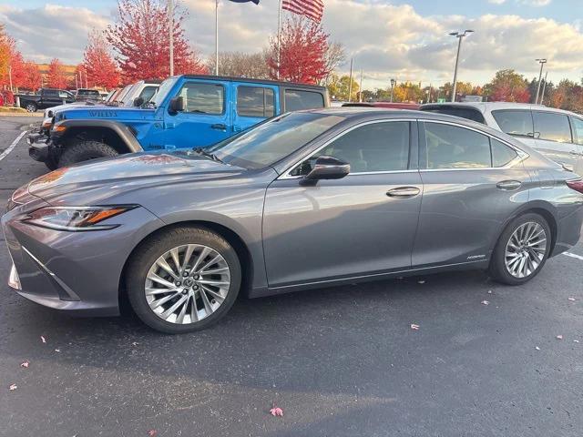 2019 Lexus ES 300h 300h Luxury 2019 Lexus ES 300h 300h Luxury