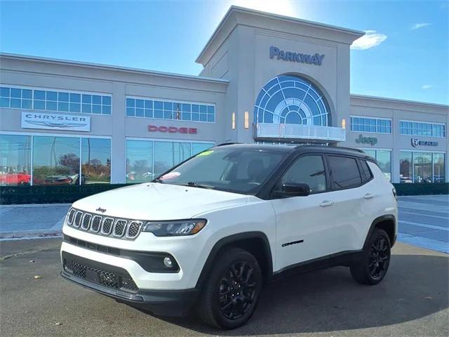 2023 Jeep Compass Altitude 4x4 2023 Jeep Compass Altitude 4x4
