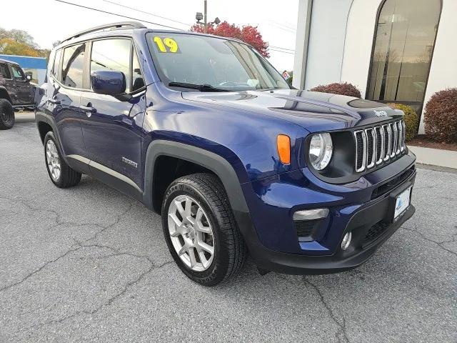 2019 Jeep Renegade Latitude 4x4 2019 Jeep Renegade Latitude 4x4