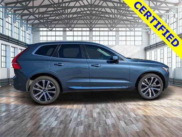 2023 Volvo XC60 B5 Ultimate Bright Theme
